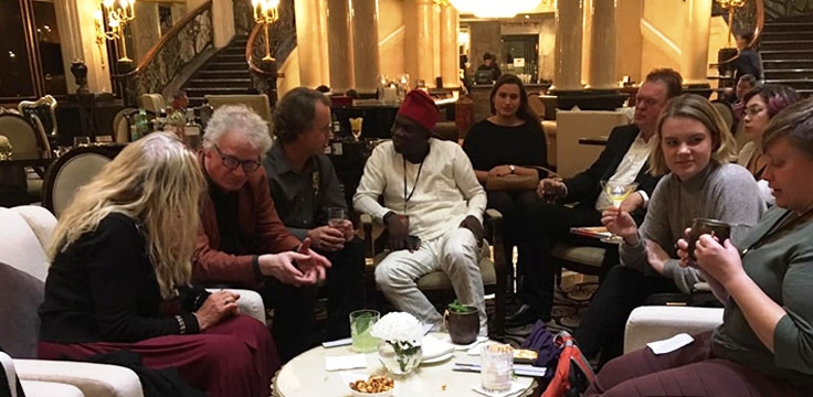 Vor dem Dinner im Hotel St.Regis